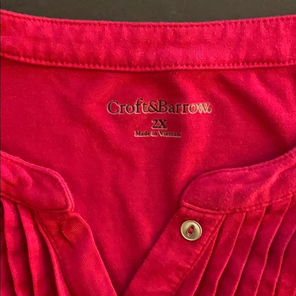 😊FREE😊With $20 Purchase - button down top or tunic - Plus Sized - Picture 4 of 4